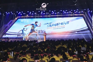 Sự kiện Kick off “Run Up The Sunshine – Đường đua rực nắng” thu hút hàng nghìn sales đến từ các nhà phân phối nổi tiếng, các đại lý uy tín 