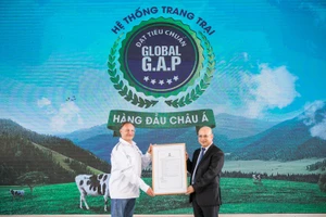 Vinamilk nhận xác nhận hệ thống trang trại chuẩn Global G.A.P. lớn nhất Châu Á về số lượng trang trại