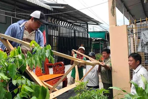 UBND phường 1, TP Cà Mau, cưỡng chế nhà anh Phạm Duy Thanh xây dựng trong hẻm tự phát