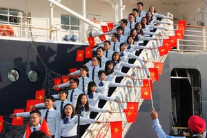 Tuyển 28 đại biểu Tàu Thanh niên Đông Nam Á - Nhật Bản