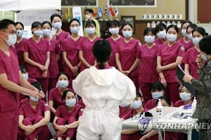  Hàn Quốc: Gần 5.200 người nhiễm, 31 người tử vong do Covid-19