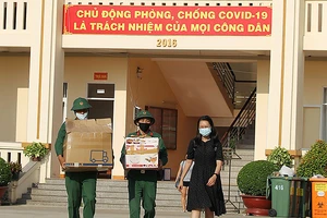 Ban Tổ chức khuyến khích những tác phẩm thực tiễn sinh động về cuộc chiến chống dịch COVID-19 tại Việt Nam. Ảnh: HOÀNG HÙNG