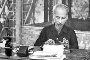 Kỷ niệm 130 năm Ngày sinh Chủ tịch Hồ Chí Minh (19-5-1890 – 19-5-2020): Sáng mãi tên Người - Hồ Chí Minh