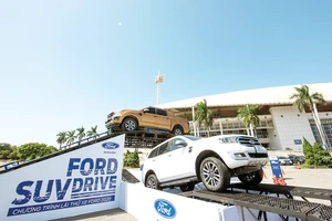Sự kiện lái thử Ford SUV Drive 2020: Khởi động trải nghiệm Off-road khác biệt trên địa hình mô phỏng 