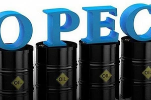 Giá dầu tăng sau khi OPEC cắt giảm sản lượng