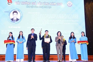 Nhà khoa học trẻ ĐH Quốc gia TPHCM được trao giải thưởng Quả cầu vàng 2020