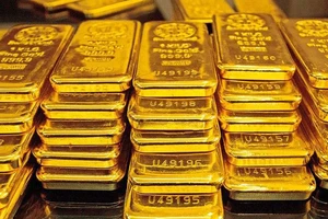 Giá vàng SJC cao hơn vàng quốc tế 6,6 triệu đồng/lượng