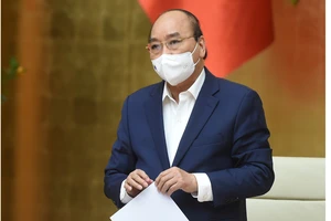 Thủ tướng Nguyễn Xuân Phúc đề nghị tạo mọi điều kiện cho kinh tế tư nhân yên tâm đầu tư, kinh doanh. Ảnh: VGP