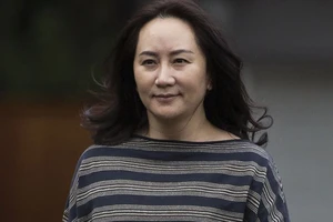 Bà Mạnh Vãn Chu, CFO Huawei bị Canada bắt giữ theo yêu cầu của Mỹ tại sân bay quốc tế Vancouver hồi tháng 12/2018. Nguồn: En 24 News