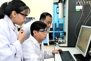 Trung tâm Nghiên cứu Vật liệu cấu trúc nano và phân tử (INOMAR) của ĐH Quốc gia TPHCM luôn dẫn đầu cả nước trong công bố quốc tế về vật liệu mới. Ảnh: Trung tâm INOMAR