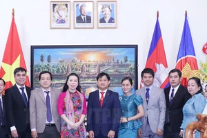 Lãnh đạo Sở Ngoại vụ TPHCM chúc mừng Tết cổ truyền Campuchia