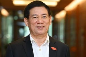 Ông Hồ Đức Phớc, Bộ trưởng Bộ Tài chính kiêm giữ chức Chủ tịch Hội đồng quản lý Bảo hiểm xã hội Việt Nam