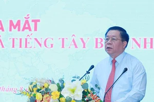 Đồng chí Nguyễn Trọng Nghĩa, Bí thư Trung ương Đảng, Trưởng Ban Tuyên giáo Trung ương phát biểu tại lễ ra mắt. Ảnh: TTXVN
