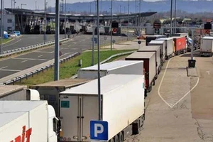 Việc cấp thị thực tạm thời nhằm giảm bớt tình trạng thiếu hụt tài xế xe tải ở Anh