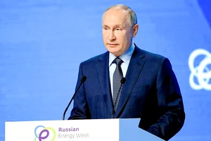 Tổng thống Nga Vladimir Putin phát biểu tại Diễn đàn “Tuần lễ năng lượng Nga” lần thứ IV