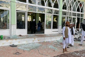 HIện trường vụ tấn công nhằm vào một thánh đường Hồi giáo ở thành phố Kandahar của Afghanistan hôm 15-10 (giờ địa phương)