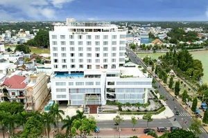 Khách sạn Sài Gòn - Vĩnh Long