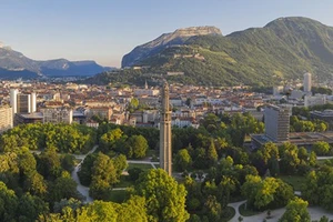 Một góc thành phố Grenoble của Pháp. Nguồn: Grenoble-tourisme.com