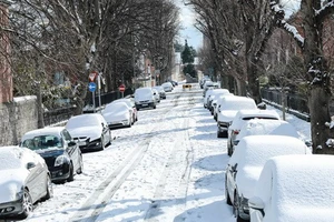 Thổ Nhĩ Kỳ: Tuyết rơi dày làm gián đoạn giao thông