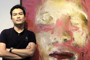 Triển lãm “Nghe những tàn phai” của họa sĩ Nguyễn Công Hoài