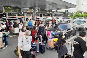 Sân bay Tân Sơn Nhất lên phương án giảm ùn tắc dịp lễ 30-4 và 1-5