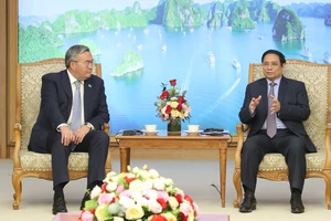 Thủ tướng Phạm Minh Chính tiếp Phó Thủ tướng, Bộ trưởng Ngoại giao Kazakhstan. Ảnh: QUANG PHÚC