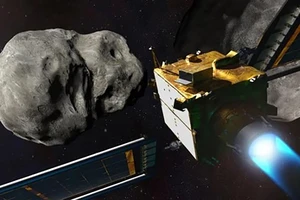 Tàu vũ trụ DART tiếp cận một tiểu hành tinh Ảnh: NASA