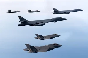 Các máy bay chiến đấu của Hàn Quốc và Mỹ tham gia cuộc tập trận không quân không trên Hoàng Hải ngày 1-2-2023. Ảnh: Yonhap