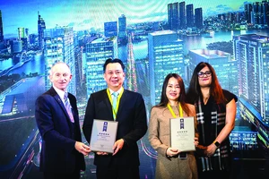Đại diện SonKim Land nhận Giải thưởng Bất động sản châu Á - Thái Bình Dương 2023