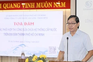 Phó Tổng giám đốc SAWACO Bùi Thanh Giang phát biểu