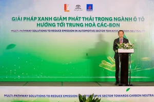 Toyota Việt Nam khẳng định xe hybrid và nhiên liệu sinh học là giải pháp giảm CO2 hiệu quả