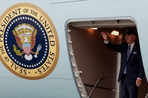 Tổng thống Joe Biden rời Hà Nội, kết thúc tốt đẹp chuyến thăm chính thức Việt Nam