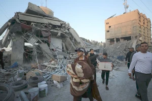 Cảnh đổ nát do cuộc xung đột Israel-Hamas tại thành phố Khan Younis, Dải Gaza, ngày 17-11-2023. Ảnh: THX