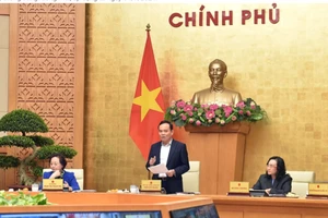 Phó Thủ tướng Trần Lưu Quang phát biểu tại Hội nghị toàn quốc triển khai xây dựng, quản lý vị trí việc làm trong các cơ quan, tổ chức hành chính và đơn vị sự nghiệp công lập, sáng 8-12. Ảnh: VGP