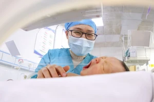 Tỷ lệ sinh ở Trung Quốc có xu hướng giảm. Ảnh: Xinhua 