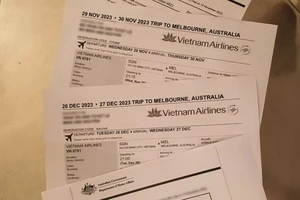 Người bị hại tin tưởng sau khi nhận được visa 482 (giả) và vé máy bay qua mail