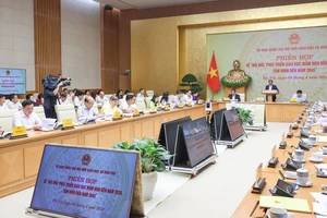 Thủ tướng Phạm Minh Chính chủ trì và phát biểu tại phiên họp của Ủy ban quốc gia Đổi mới giáo dục và đào tạo, sáng 4-4. Ảnh VIẾT CHUNG