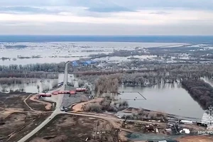 Khu vực ngập lụt ở vùng Orenburg, Nga. Ảnh: Bộ Tình trạng khẩn cấp Nga