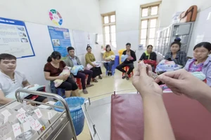 WHO và UNICEF đánh giá cao thành tựu tiêm chủng của Việt Nam