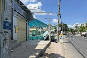 Chủ nhà số 1337 đường Lê Văn Lương đã tháo dỡ phần kiến trúc vi phạm