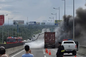 Lực lượng chức năng phong tỏa hiện trường