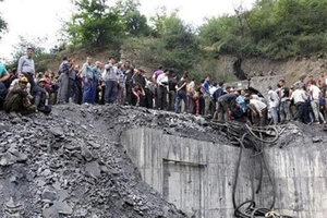Hiện trường vụ sập mỏ than ở Golestan, Bắc Iran