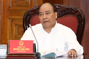 Thủ tướng Nguyễn Xuân Phúc chủ trì phiên họp. Ảnh: TTXVN