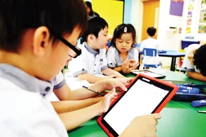 Học sinh Malaysia được mang các thiết bị điện tử đến lớp