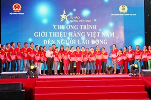 Giới thiệu hàng Việt đến người lao động khu vực nông thôn