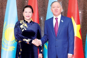 Chủ tịch Quốc hội Nguyễn Thị Kim Ngân hội đàm Chủ tịch Hạ viện Kazakhstan Nurlan Nigmatulin
