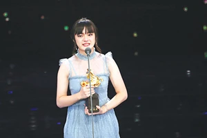 Nữ diễn viên 14 tuổi đoạt giải Kim Mã 