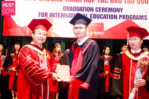 Sinh viên Trường ĐH Bách khoa Hà Nội tốt nghiệp chương trình liên kết đào tạo
