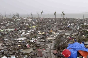 Bão Kai-tak tàn phá Philippines. Ảnh: Reuters