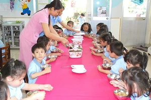 Trẻ em mẫu giáo được Nhà nước hỗ trợ ăn trưa
